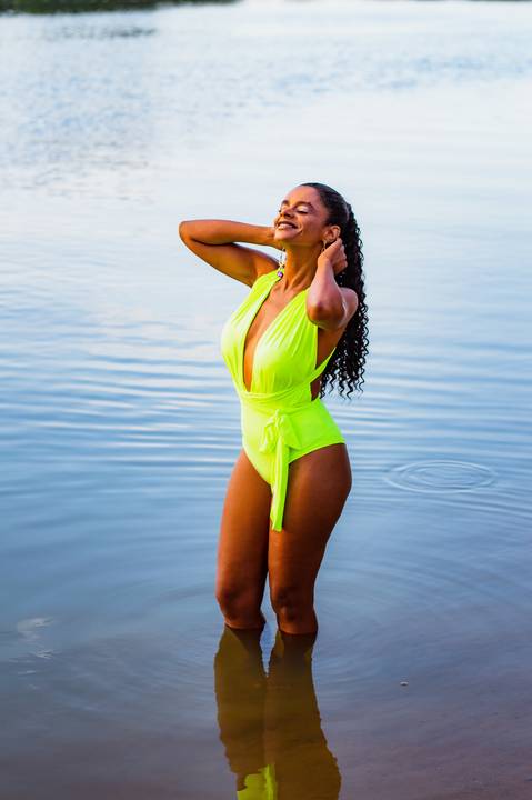 Ensaio fotográfico Feminino, ensaio afro externo, fotógrafo em São Mateus ES, ensaio externo feminino, fotógrafo em guriri es, Shanti Amaral Fotografia.'