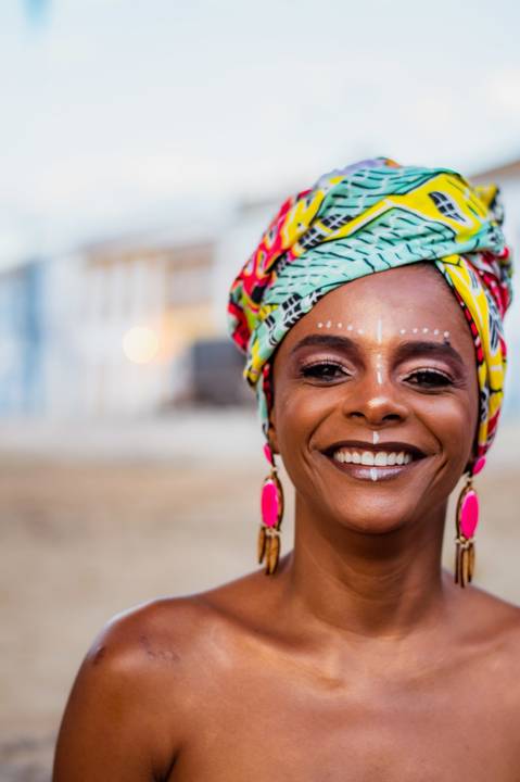 Ensaio fotográfico Feminino, ensaio afro externo, fotógrafo em São Mateus ES, ensaio externo feminino, fotógrafo em guriri es, Shanti Amaral Fotografia.'