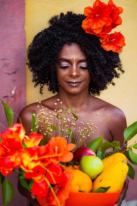 Ensaio fotográfico Feminino, ensaio afro externo, fotógrafo em São Mateus ES, ensaio externo feminino, fotógrafo em guriri es, Shanti Amaral Fotografia.'