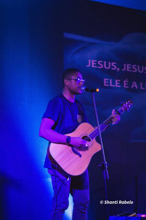 Fotografia de eventos em São Mateus, cobertura fotográfica de eventos, fotógrafo em São Mateus ES, Agência Cricaré, Shanti Rabelo, fotografia em cultos, fotos de congressos, foto de conferências, foto cristão capixaba, foto de músico, foto de pregador.'