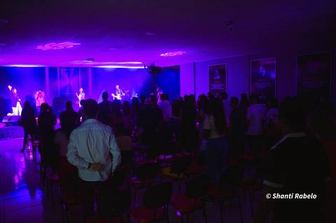 Fotografia de eventos em São Mateus, cobertura fotográfica de eventos, fotógrafo em São Mateus ES, Agência Cricaré, Shanti Rabelo, fotografia em cultos, fotos de congressos, foto de conferências, foto cristão capixaba, foto de músico, foto de pregador.'