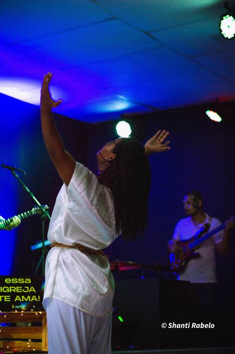 Fotografia de eventos em São Mateus, cobertura fotográfica de eventos, fotógrafo em São Mateus ES, Agência Cricaré, Shanti Rabelo, fotografia em cultos, fotos de congressos, foto de conferências, foto cristão capixaba, foto de músico, foto de pregador.'