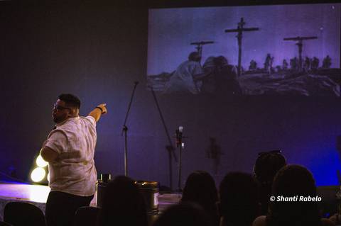 Fotografia de eventos em São Mateus, cobertura fotográfica de eventos, fotógrafo em São Mateus ES, Agência Cricaré, Shanti Rabelo, fotografia em cultos, fotos de congressos, foto de conferências, foto cristão capixaba, foto de músico, foto de pregador.'