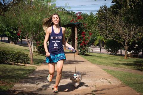 Mariana & Mila: Ensaio Lifestyle + Lifestyle Pet na Pracinha dos Dogs em Jundiaí - SP.'