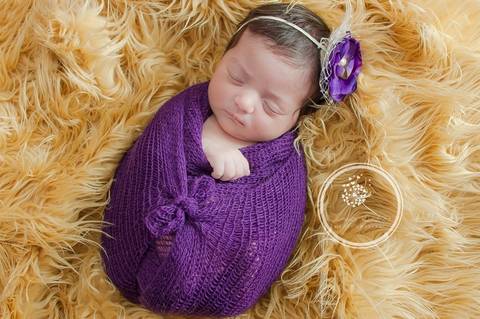Fotógrafa Damaris Quedevez faz ensaio de recém-nascido encantador em Barra Mansa e Volta Redonda - RJ (Ensaio recém-nascido - Marina) Foto de bebê'