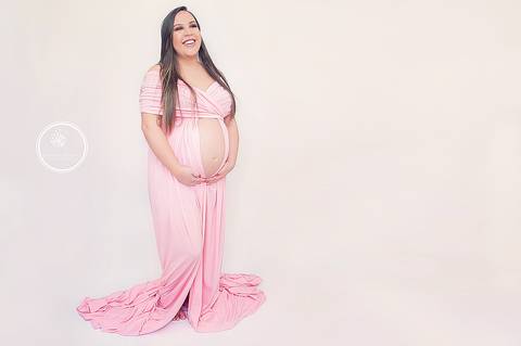 Ensaio de gestante realizado em Volta Redonda, um ensaio cheio de amor e carinho. Fotógrafa Damaris Quedevez realiza inspirador ensaio de gestante em Barra Mansa e Volta Redonda - Fotógrafa Materno Infantil - Foto de gestante - Foto de grávida - Newborn'