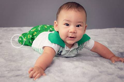 Fotógrafa Damaris Quedevez faz ensaio de 6 meses encantador em Barra Mansa e Volta Redonda - RJ (Ensaio de bebê - Davi | Newborn Gestante Bebê Família) Foto de bebê'