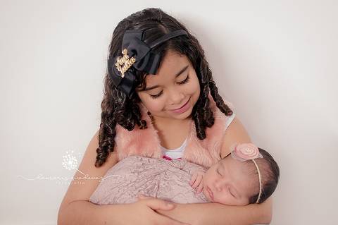 Sessão newborn Sessão recém-nascido Volta Redonda Barra Mansa Damaris Quedevez Fotografia Gestante Acompanhamento Bebês Família Fotógrafa Profissional Newborn menina'