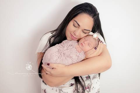 Sessão newborn Sessão recém-nascido Volta Redonda Barra Mansa Damaris Quedevez Fotografia Gestante Acompanhamento Bebês Família Fotógrafa Profissional Newborn menina'