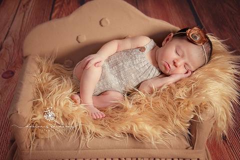 Sessão newborn Sessão recém-nascido Volta Redonda Barra Mansa Damaris Quedevez Fotografia Gestante Acompanhamento Bebês Família Fotógrafa Profissional Newborn menina'