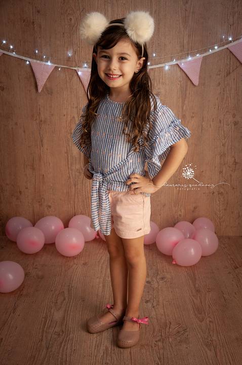 Fotógrafa de Barra Mansa e Volta Redonda realiza ensaio lindo com crianças. Essa linda menina se chama Esther e trouxe muita alegria para a sessão com o tema Circo.'