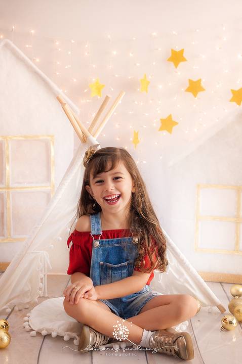 Sessão de Natal realizada em Barra Mansa no estúdio da fotógrafa Damaris Quedevez. Mini Sessão de Natal, venha fazer você também!!'