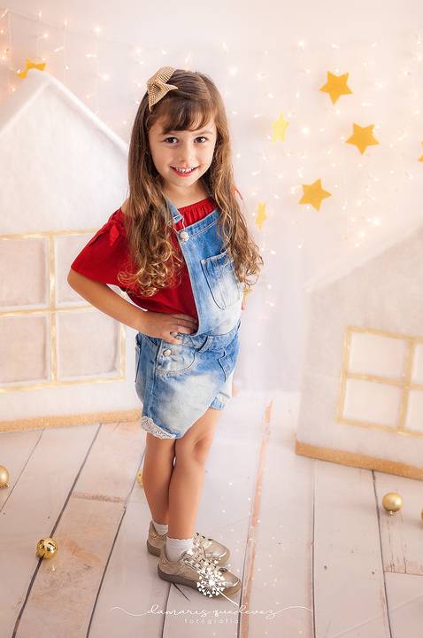 Sessão de Natal realizada em Volta Redonda no estúdio da fotógrafa Damaris Quedevez. Mini Sessão de Natal, venha fazer você também!!'