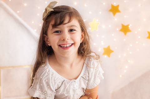 Sessão de Natal realizada em Volta Redonda no estúdio da fotógrafa Damaris Quedevez. Mini Sessão de Natal, venha fazer você também!!'