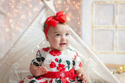 Sessão fotográfica realizada em Volta Redonda pela fotógrafa de bebês Damaris Quedevez. Ensaio fotográfico de família recheado de amor.'