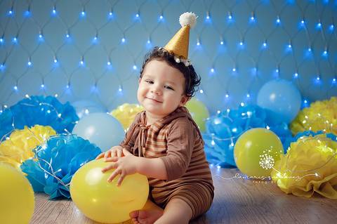 Fotógrafa de Volta Redonda e Barra Mansa realiza sessão Cake Smash de bebês de 1 ano com Bolo, conhecida também como Smash the cake em seu estúdio fotográfico na Região Sul Fluminense de Rio de Janeiro.'