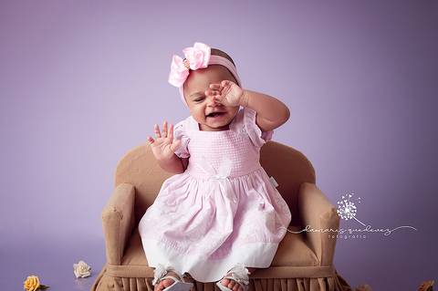Fotógrafa de Volta Redonda e Barra Mansa realiza sessão de Acompanhamento trimestral e semestral em seu estúdio fotográfico na Região Sul Fluminense de Rio de Janeiro.'