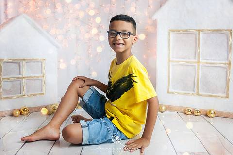 Fotógrafa de Volta Redonda e Barra Mansa realiza sessão temática de natal no se estúdio na Região Sul Fluminense de Rio de Janeiro. Sessão de Família.'