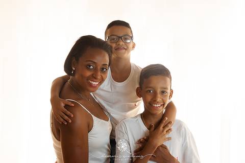 Fotógrafa de Volta Redonda e Barra Mansa realiza sessão temática de natal no se estúdio na Região Sul Fluminense de Rio de Janeiro. Sessão de Família.'