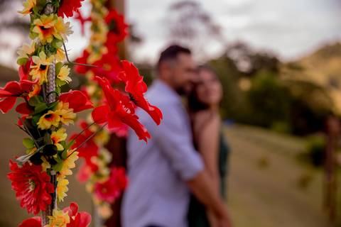 @maaryrrosa @djmayaracosta #elderromualdo @estudio_er_producoes #cambuimg #cambuímg #bomrepousomg #senadoramaral #bordadamata #tocosdomoji #camanducaiamg #estivamg #elderromualdo #noivas #casadenoivas'