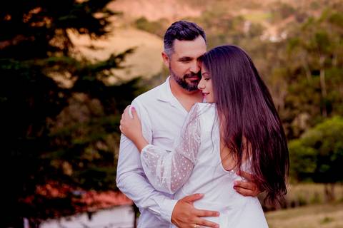 @maaryrrosa @djmayaracosta #elderromualdo @estudio_er_producoes #cambuimg #cambuímg #bomrepousomg #senadoramaral #bordadamata #tocosdomoji #camanducaiamg #estivamg #elderromualdo #noivas #casadenoivas'