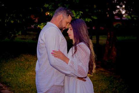 @maaryrrosa @djmayaracosta #elderromualdo @estudio_er_producoes #cambuimg #cambuímg #bomrepousomg #senadoramaral #bordadamata #tocosdomoji #camanducaiamg #estivamg #elderromualdo #noivas #casadenoivas'