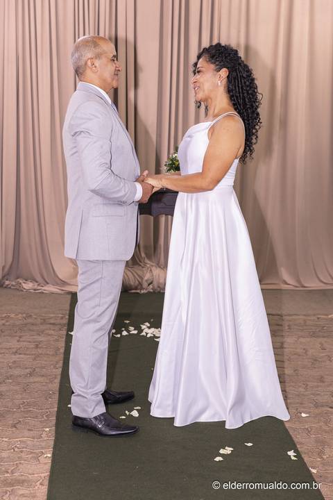 Fotografo para Casamento-Bom Repouso-Cambui-Senador Amaral-estiva-camanducaia-Corrego Bom Do Jesus-Borda da Mata-Tocos do Mogim- minas Gerais'