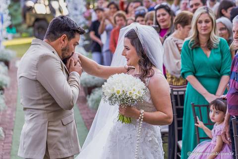 Fotografo para Casamento-Bom Repouso-Cambui-Senador Amaral-estiva-camanducaia-Corrego Bom Do Jesus-Borda da Mata-Tocos do Mogim- minas Gerais'