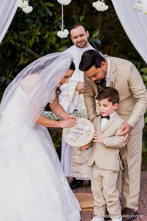 Fotografo para Casamento-Bom Repouso-Cambui-Senador Amaral-estiva-camanducaia-Corrego Bom Do Jesus-Borda da Mata-Tocos do Mogim- minas Gerais'