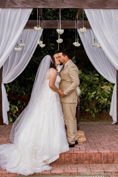 Fotografo para Casamento-Bom Repouso-Cambui-Senador Amaral-estiva-camanducaia-Corrego Bom Do Jesus-Borda da Mata-Tocos do Mogim- minas Gerais'