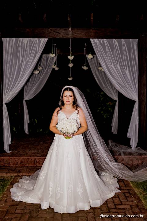 Fotografo para Casamento-Bom Repouso-Cambui-Senador Amaral-estiva-camanducaia-Corrego Bom Do Jesus-Borda da Mata-Tocos do Mogim- minas Gerais'