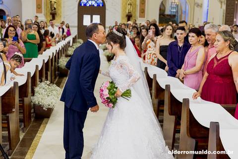 Fotografo para Casamento-Bom Repouso-Cambui-Senador Amaral-estiva-camanducaia-Corrego Bom Do Jesus-Borda da Mata-Tocos do Mogim- minas Gerais'