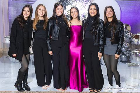 Fotógrafo - Casamentos - Pré Wedding - Ensaios - Aniversário de 15 anos - Debutante - Cambuí - Sul de Minas - Fotógrafo para Casamento - Bom Repouso - Cambuí - Senador Amaral - Estiva - Camanducaia. Fotógrafo - Borda da Mata.'