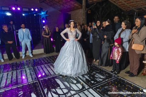 Fotógrafo - Casamentos - Pré Wedding - Ensaios - Aniversário de 15 anos - Debutante - Cambuí - Sul de Minas - Fotógrafo para Casamento - Bom Repouso - Cambuí - Senador Amaral - Estiva - Camanducaia. Fotógrafo - Borda da Mata.'