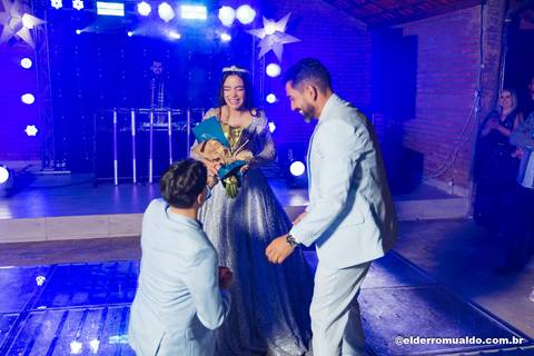 Fotógrafo - Casamentos - Pré Wedding - Ensaios - Aniversário de 15 anos - Debutante - Cambuí - Sul de Minas - Fotógrafo para Casamento - Bom Repouso - Cambuí - Senador Amaral - Estiva - Camanducaia. Fotógrafo - Borda da Mata.'