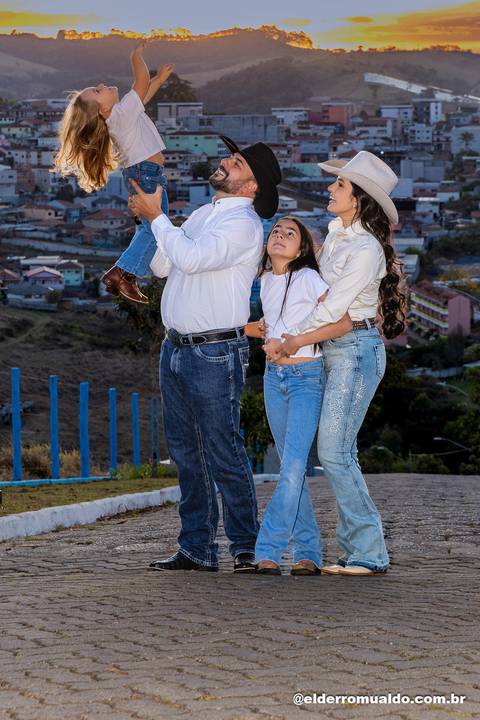 Fotografo para Casamento-Bom Repouso-Cambui-Senador Amaral-estiva-camanducaia-Corrego Bom Do Jesus-Borda da Mata-Tocos do Mogim- minas Gerais'