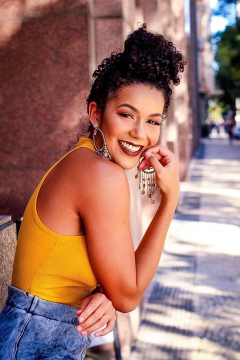 Lindas fotos da Lenie no Centro do Rio de Janeiro ensaio fotográfico feminino urbano'