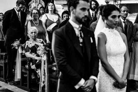 Ariane e Chistophe no altar, cheios de amor e emoçao'