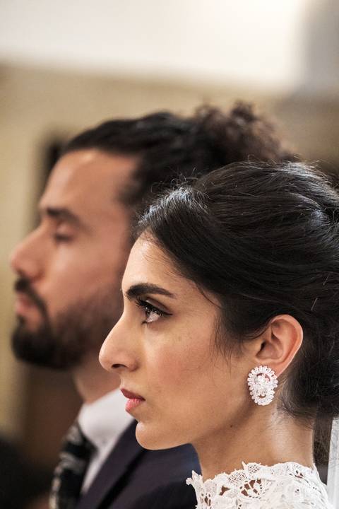 Ariane e Chistophe no altar, cheios de amor e emoçao'