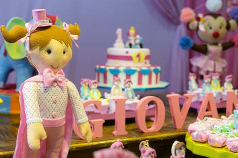 Mesa de feltro circo rosa'