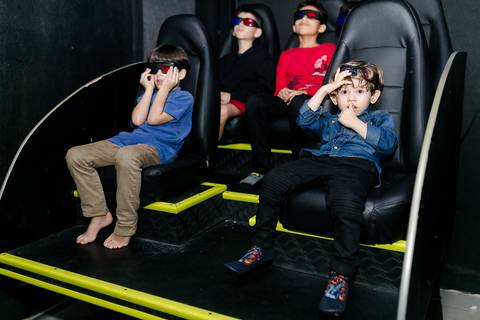 Cinema 3d kid mais casa de festas'