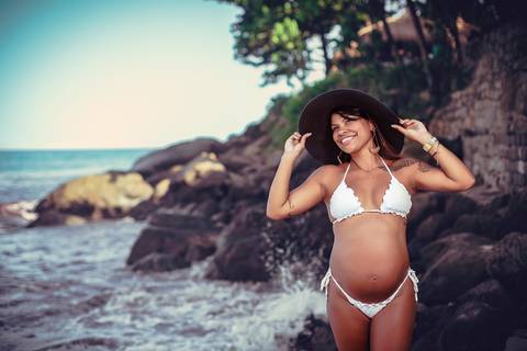 Gestante em ensaio na prainha/RJ'