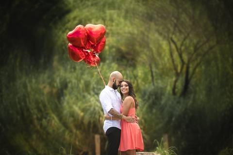 Ensaio Romântico de casal com bolos de coração em mangaratiba/RJ'