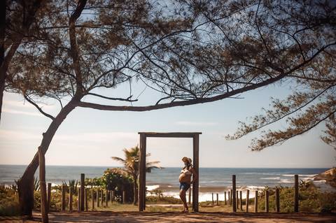 Ensaio de gestante fotográfico  em Grumari/RJ'
