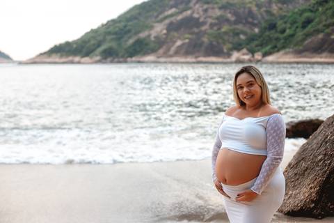 Ensaio externo de gestante na praia vermelha/RJ'