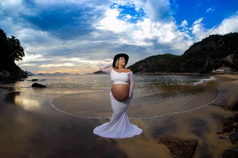 Ensaio externo de gestante na praia vermelha/urca-RJ'