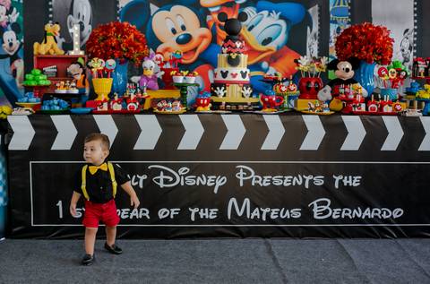 Mesa decoração Luxo Mickey na Disney em festa no clube militar da Lagoa'