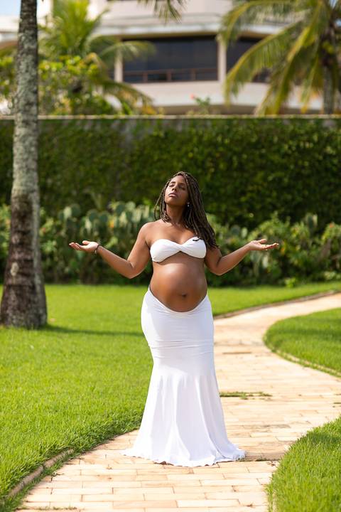 Book fotográfico de gestante externo  na praia de Camboinhas/Niterói'