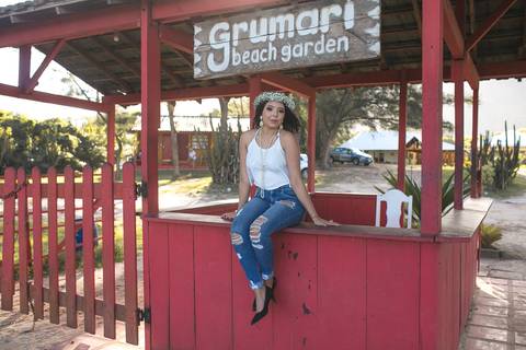 Debutante em ensaio fotográfico RJ'