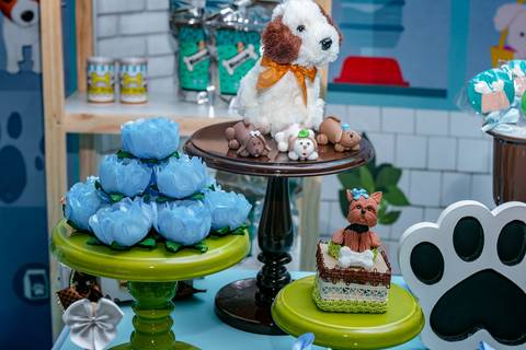 Decoração Festa infantil terma Pet Shop em mostra festiva no Valqueire empresa que decorou a mesa @lilianfestas'